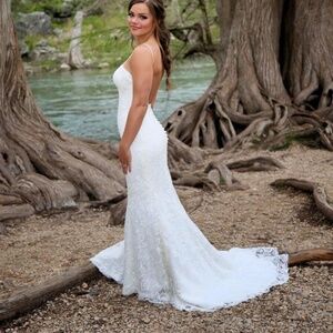 Allure Bridal Ivory Dress, Size 8 (Regular US Size 4/6)